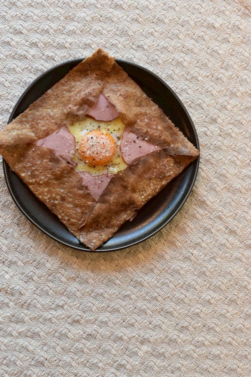 Galette Complète — the signature galette at Sarrasin
