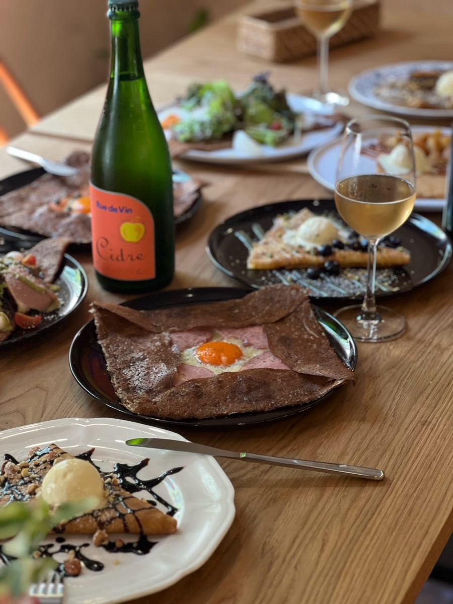 ガレット・コンプレットと、信州のシードル Rue de Vin